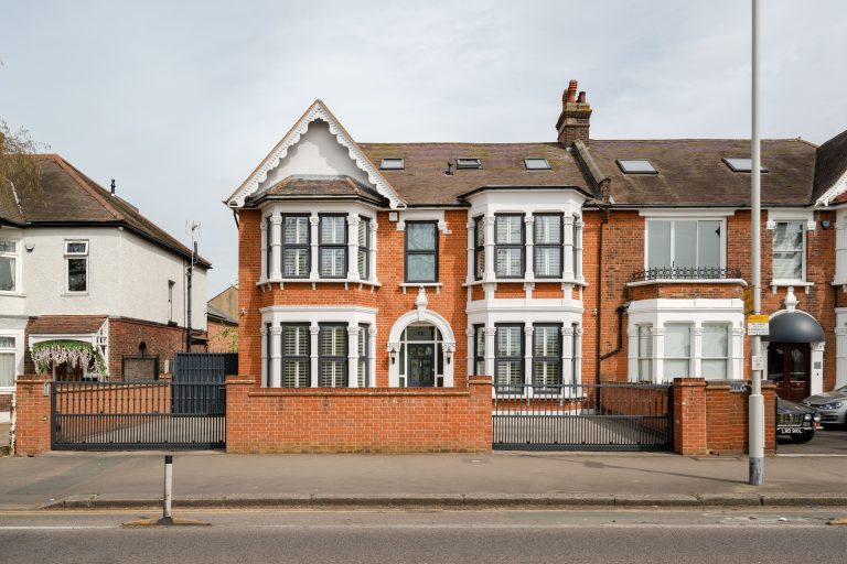 Aldersbrook Road, Aldersbrook, London, E12